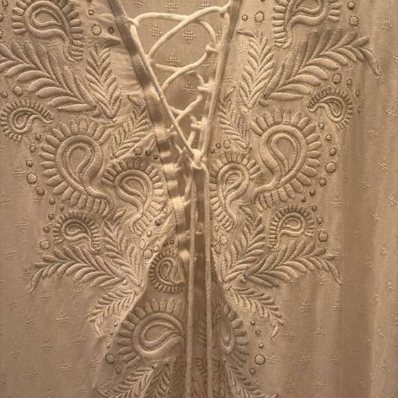 Lilly Pulitzer White Embroidered Lace-Up Ruffle Hem Caftan Cover-Up  L/XL - Picture 3 of 8
